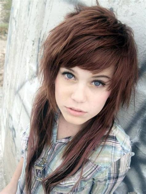 40 Stunning Long Emo Hairstyles for Girls