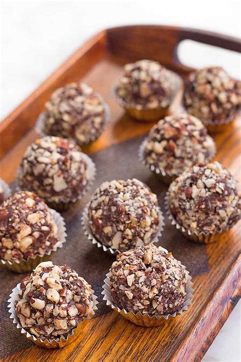 The Best Dark Chocolate Hazelnut Truffle Recipe | Foodal