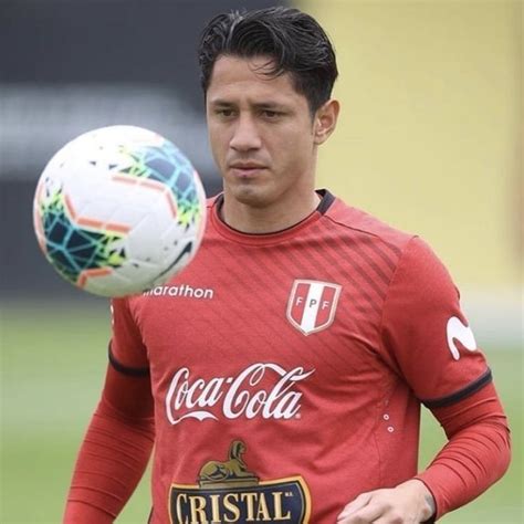 Pin en Gianluca Lapadula 🇵🇪🇮🇹 | Seleccion peruana de futbol, Gianluca ...