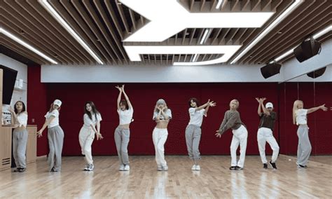 TWICE unveils a More Complete Dance Practice Video of 'Feel Special ...