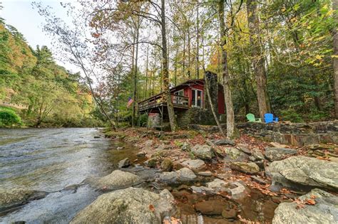 River Haus | Cabin Rentals of Helen