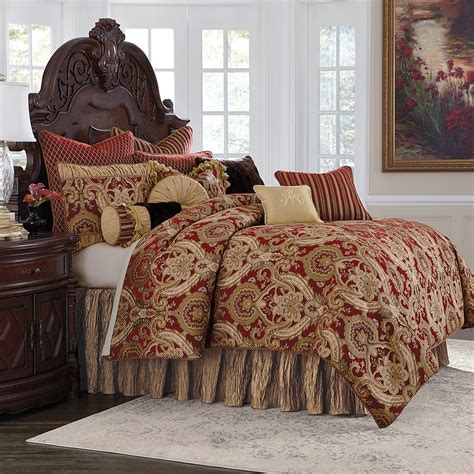 Red Medallion Bedding - Magnolia Hall