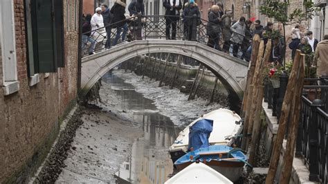 Venice canals dry up as Italy set to face drought conditions