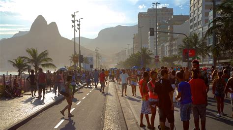 Ipanema Beach in Rio de Janeiro - Tours and Activities | Expedia.ca