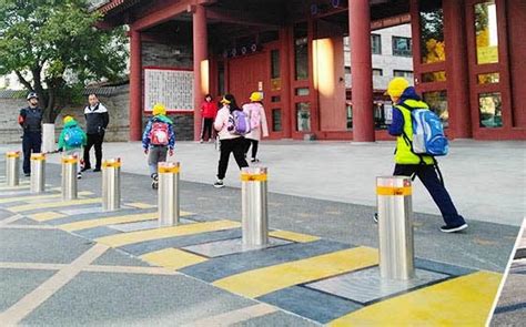 How Does Automatic Rising Bollards Maintain Road Safety? - Beijing ZhuoAoShiPeng Technology Co ...