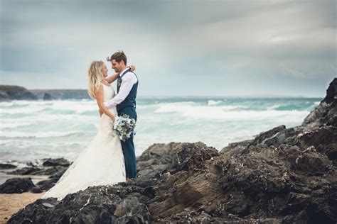 Coastal wedding inspiration – a wild and windswept Cornish elopement shoot.