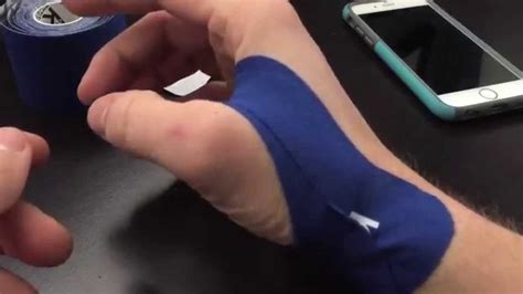 Texting Thumb Pain Relief with KT Tape - YouTube