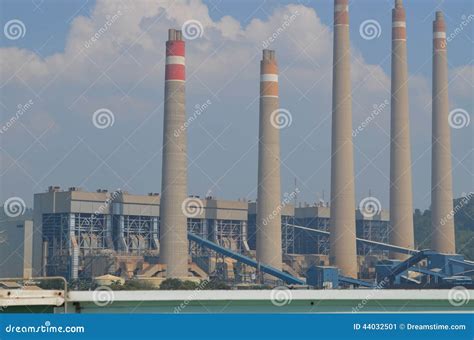 Suralaya power plant stock image. Image of distribute - 44032501