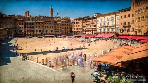 Siena Piazza del Campo, Italy