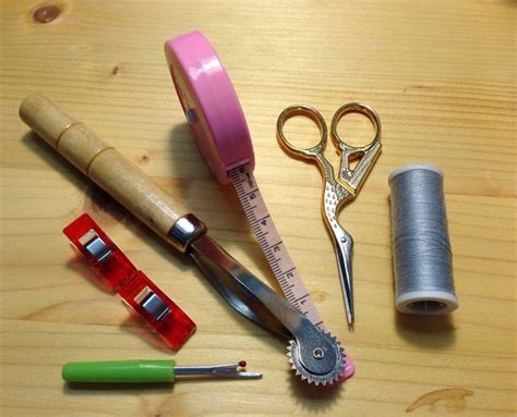 The Basic Sewing Kit Supplies and Their Costs