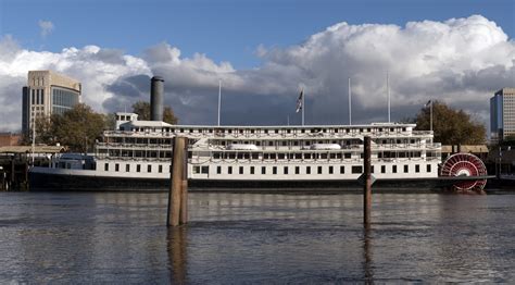 Steamboats.com Online Museum - Dave Thomson Wing