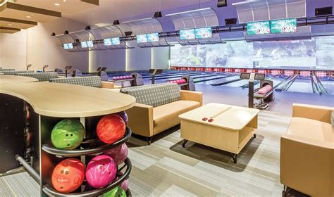 Santikos Casa Blanca | Brunswick Bowling