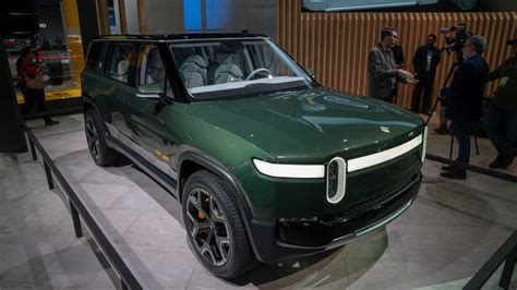 Rivian R1S News and Reviews | InsideEVs