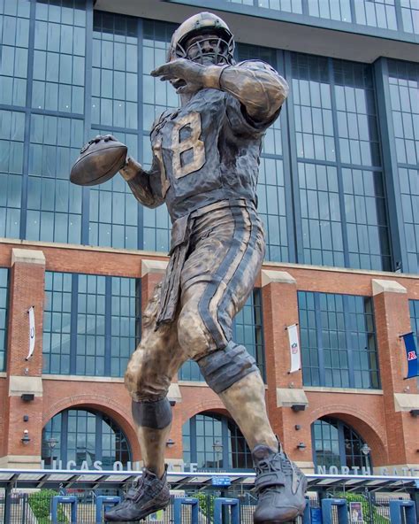 Peyton Manning Sculpture at Lucas Oil Stadium | Lucas oil stadium, Indianapolis indiana, Peyton ...