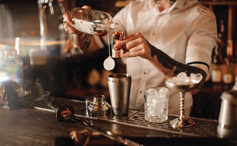 How to Become a Bartender with these easy tips and tricks!