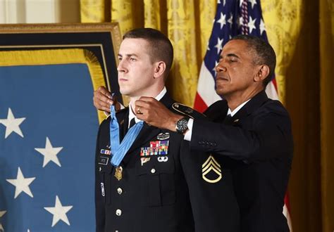 Medal of Honor ceremony - Ryan Pitts awarded the Medal of Honor - Pictures - CBS News