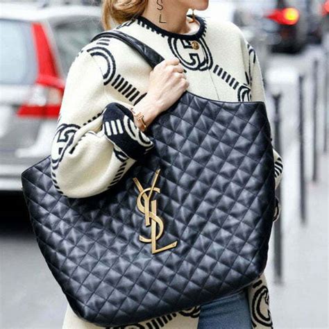 6 Handbag Trends You Need to Know for 2023 - Uncle Nine Leather