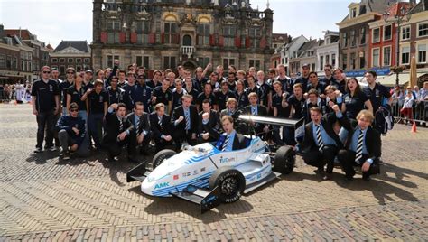 Image: Delft University of Technology students and their DUT13 electric ...