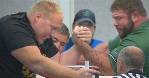 Arm wrestling championships offer 300 athletes a shot at national glory | Globalnews.ca