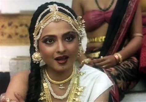 Birthday Quiz: How well do you know Rekha? - Rediff.com Movies