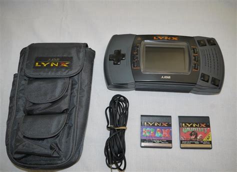 Retro Treasures: Atari Lynx II & Games