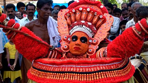 Kuttikol Thampuratti Theyyam | Theyyam Festivals Kerala | Kerala Tourism