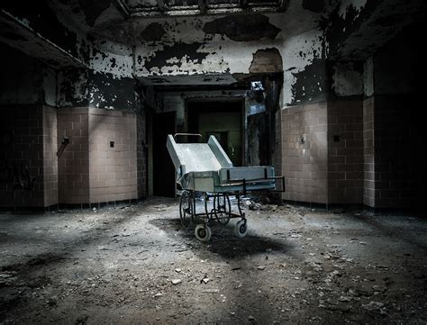 Empty spaces, abandoned places: Photographs by urban explorer Johnny Joo