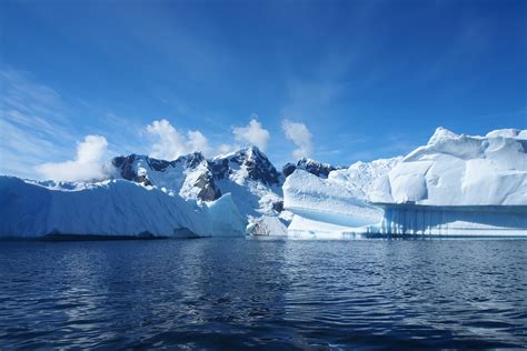 Ice berg on sea photo, antarctica HD wallpaper | Wallpaper Flare