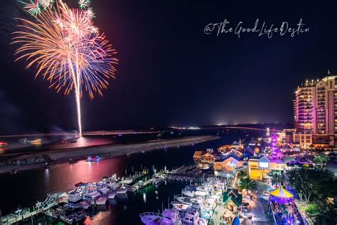 The Best Places to Watch the Destin Harbor Fireworks