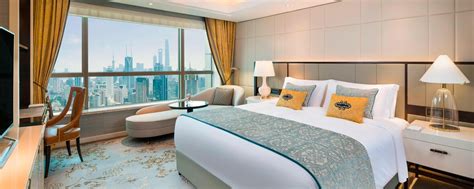 Luxury Downtown Hotel in Downtown Shanghai