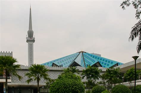 Masjid Negara in Kuala Lumpur, Malaysia | Franks Travelbox