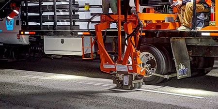 Road Safety | Specifying and applying pavement markings | 3M US