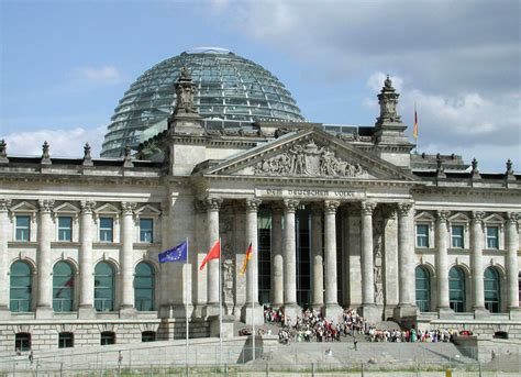 Seeing History Unfold at Berlin’s Reichstag by Rick Steves