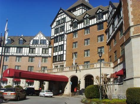 ROANOKE ROOM AT THE HOTEL ROANOKE - Restaurant Reviews, Photos & Phone ...