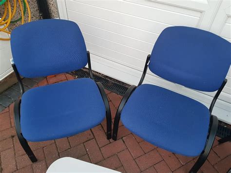 4 x Office meeting room chairs+2 side tables in BB8 Pendle für 40,00 £ zum Verkauf | Shpock DE