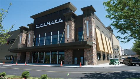 Mall St. Matthews opens 10-auditorium movie theater - Louisville Business First