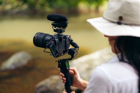 Finding the Best Shotgun Microphone For Travel Creators