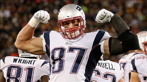 Report: Gronk will return to Patriots in 2018