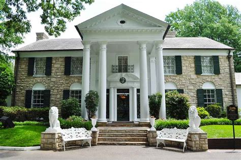 Visiting Graceland and Elvis Presley’s Memphis™ entertainment complex ...