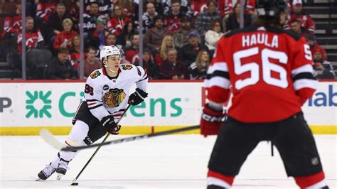 Blackhawks star Connor Bedard leaves game vs. Devils with injury