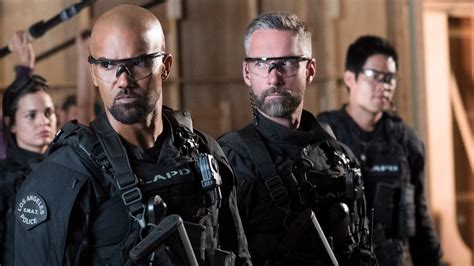 CBS's flashy, action-packed 'S.W.A.T.' reboot will no doubt serve as ...