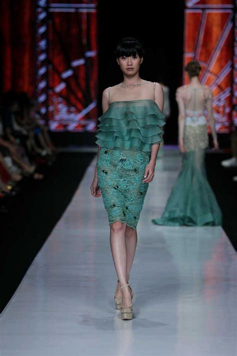 Jakarta Fashion Week 2014: Ivan Gunawan | FashionWindows Network