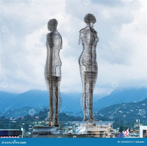 Ali and Nino Statue, Batumi, Georgia Editorial Stock Image - Image of design, landmark: 124332214