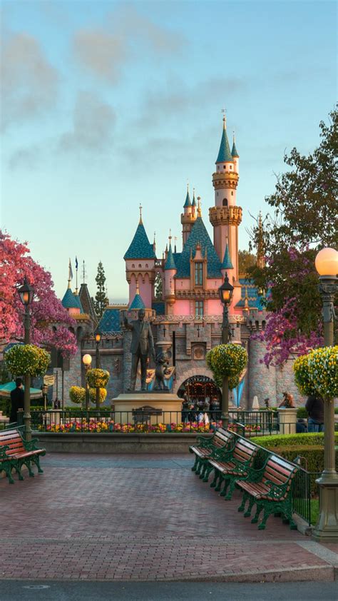 Disneyland Wallpapers - Wallpaper Cave