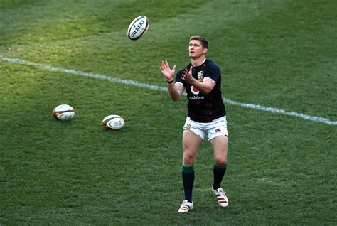 The debate behind Owen Farrell's tackle technique - Rugby World