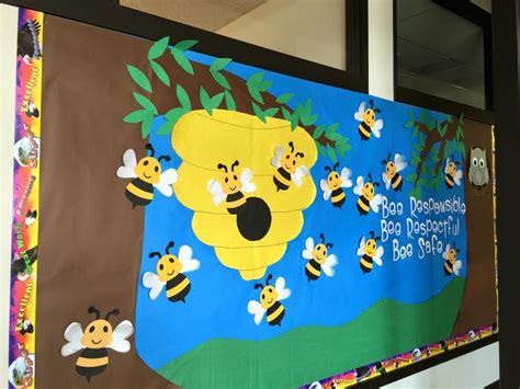 Bumble Bee Bulletin Board, made using the Silhouette Cameo | Bee themed classroom, Bee bulletin ...