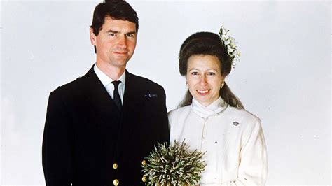 Princess Anne's wedding to Timothy Laurence was very unusual! Here's ...