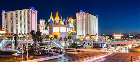 Best Hotels in Las Vegas | CuddlyNest