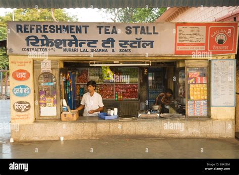 Tea stall, Sawai Madhopur station, Rajasthan, india Stock Photo - Alamy