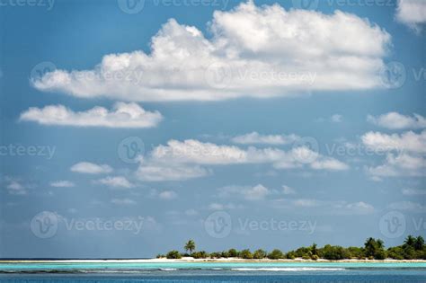 maldives tropical paradise beach crystal water coconut tree island ...